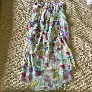 Bisou Bisou flowy skirt!